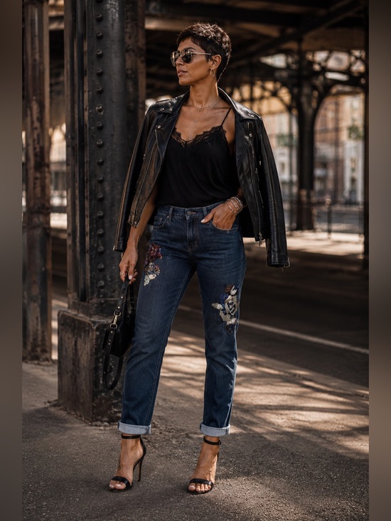 Pilcro Denim - ✨Anthropologie Pilcro Slim Boyfriend Sequin Jeans 👖 Size 25